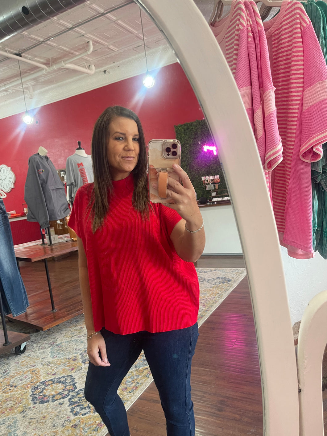 Short sleeve sweater