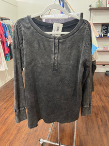 Long sleeve tee